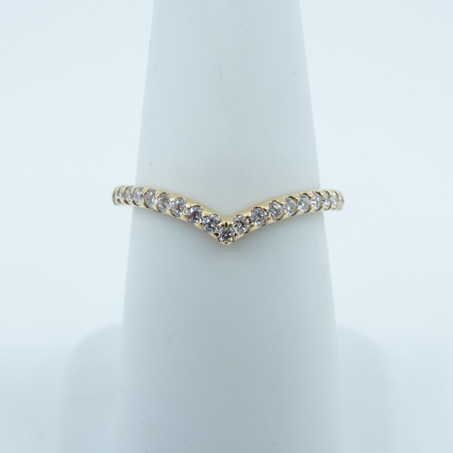 Spark Chevron V-Shape Diamond Band