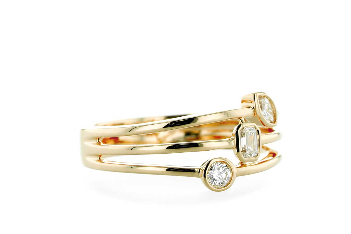 Alternating Diamond Ring