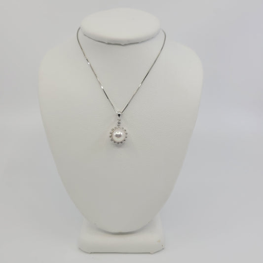 Pearl and Diamond Necklace
