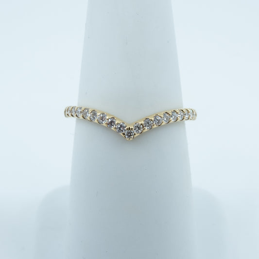 Spark Chevron V-Shape Diamond Band